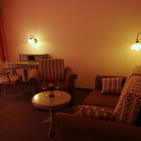 Hotel Esplanade Garni Kuehlungsborn Bilik gambar
