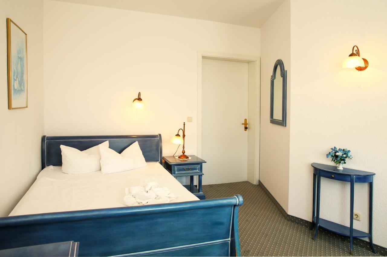 Hotel Esplanade Garni Kuehlungsborn Luaran gambar